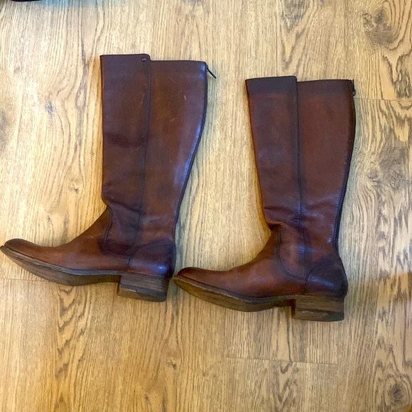 Frye Melissa Stud Back Zip - Picture 6 of 8